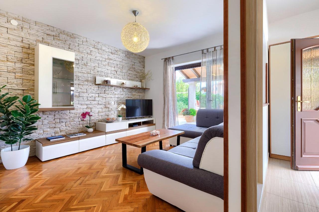 Stylish Flats With Two Bedrooms In Premantura Eksteriør bilde