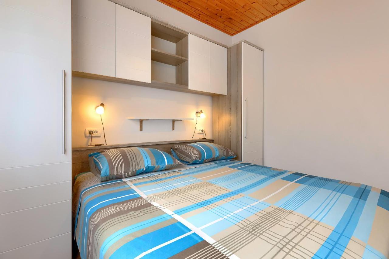 Stylish Flats With Two Bedrooms In Premantura Eksteriør bilde