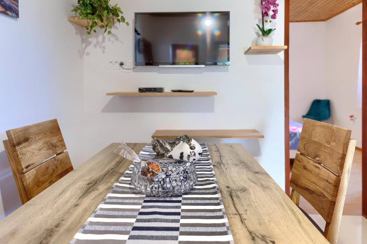 Stylish Flats With Two Bedrooms In Premantura Eksteriør bilde